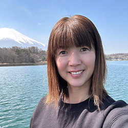 TOMOKO AKI