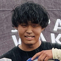 加弓 凛斗